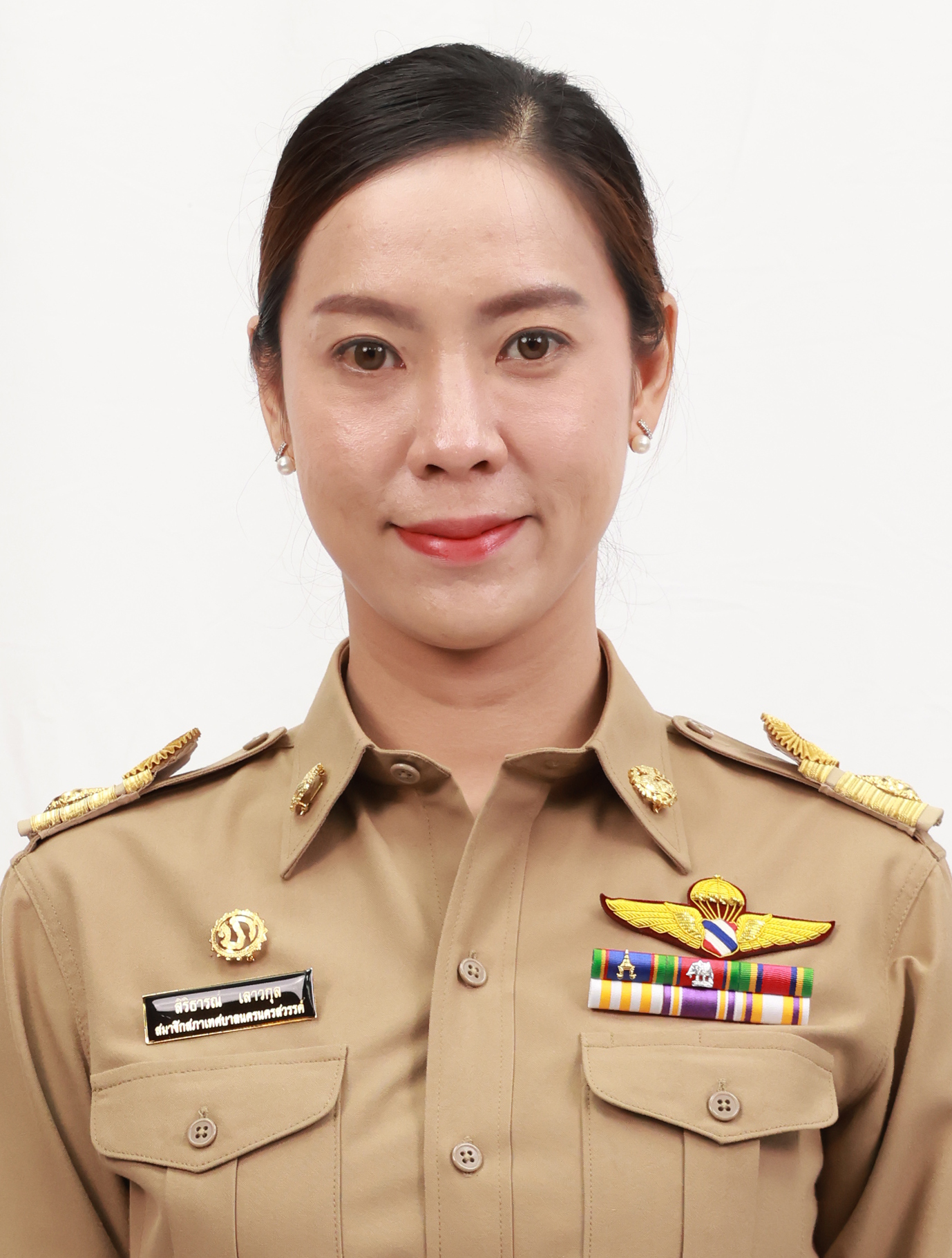 สิริธารณ์ เลาวกุล